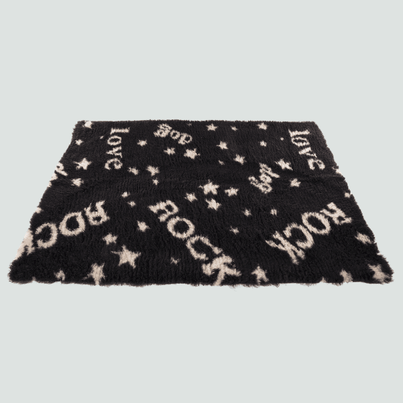 mata ekologiczna dla psa czarna